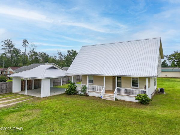20107 NE Burns Avenue , Blountstown, FL 32424