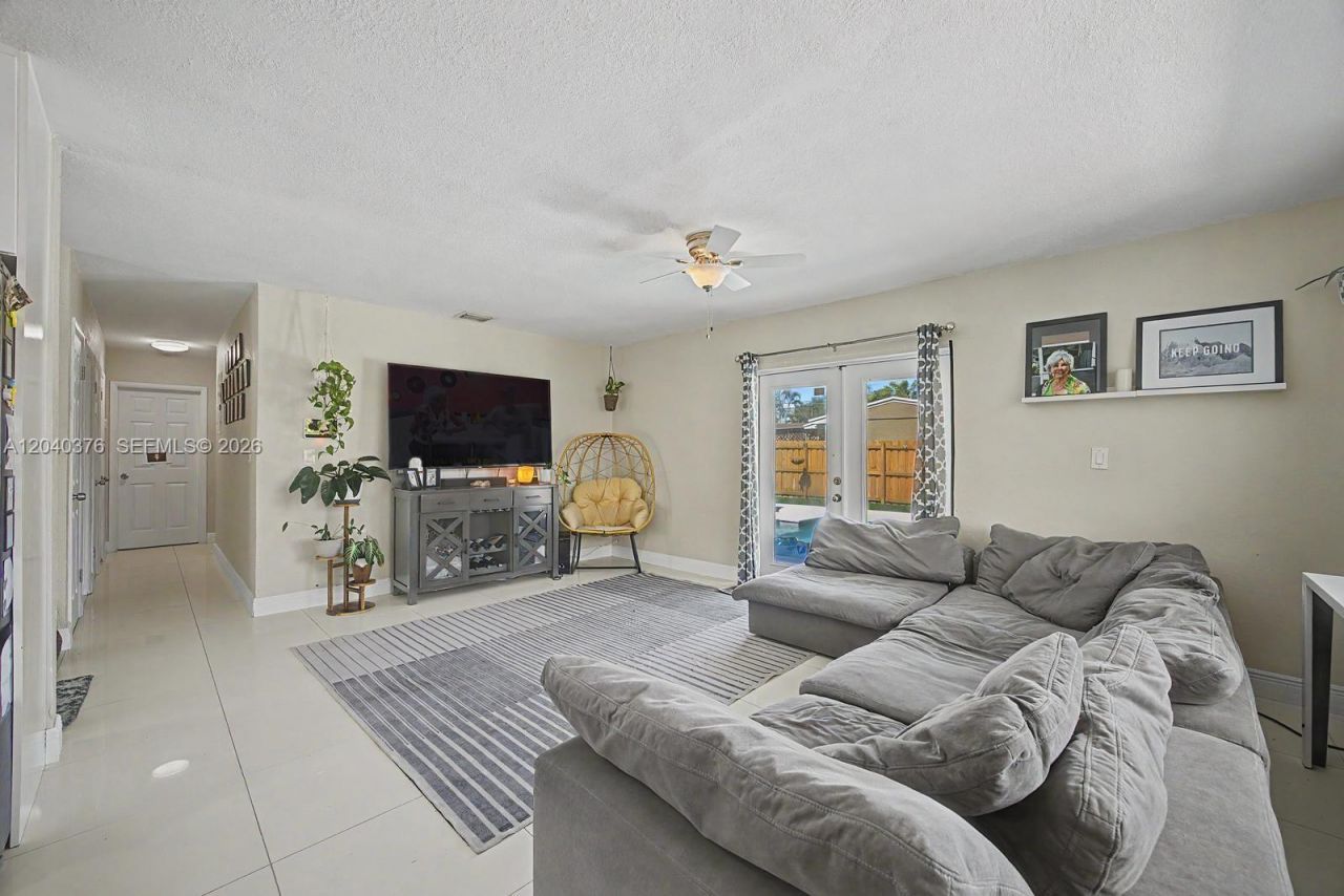 1651 SW 27th Ave , Fort Lauderdale, FL 33312 Photo