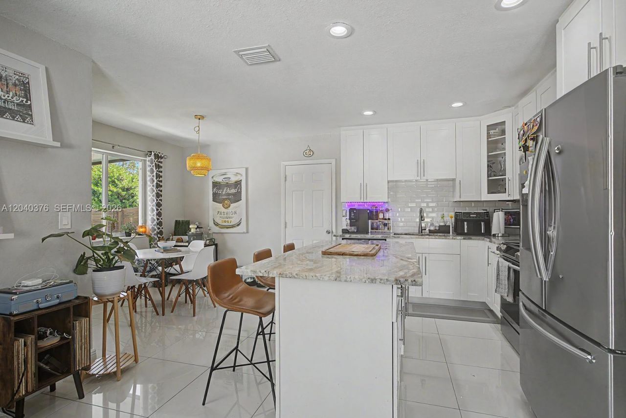 1651 SW 27th Ave , Fort Lauderdale, FL 33312 Photo