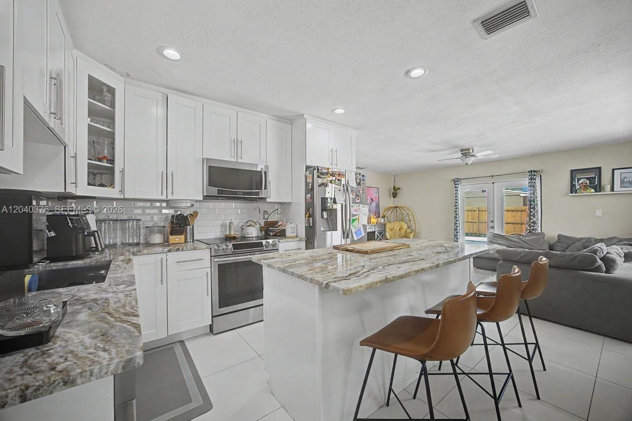 1651 SW 27th Ave , Fort Lauderdale, FL 33312 Photo