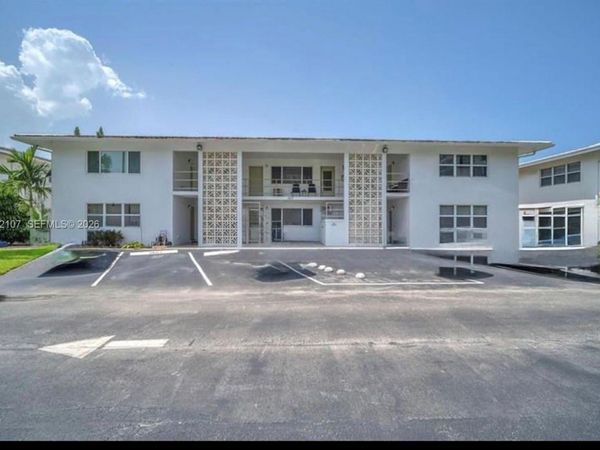 3213 Colony Club Rd , Unit 3-E, Pompano Beach, FL 33062