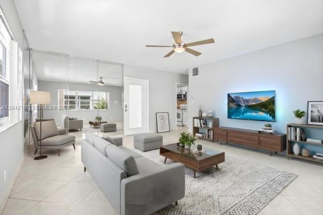 3213 Colony Club Rd , Unit 3-E, Pompano Beach, FL 33062 Photo