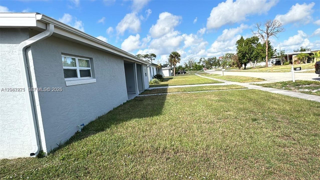 570 Dalton Boulevard, Port Charlotte, FL 33952 Photo