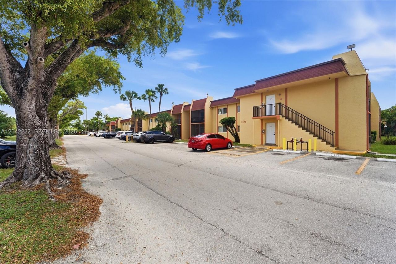 2974 NW 55th Ave, Unit 2B, Lauderhill, FL 33313 Photo