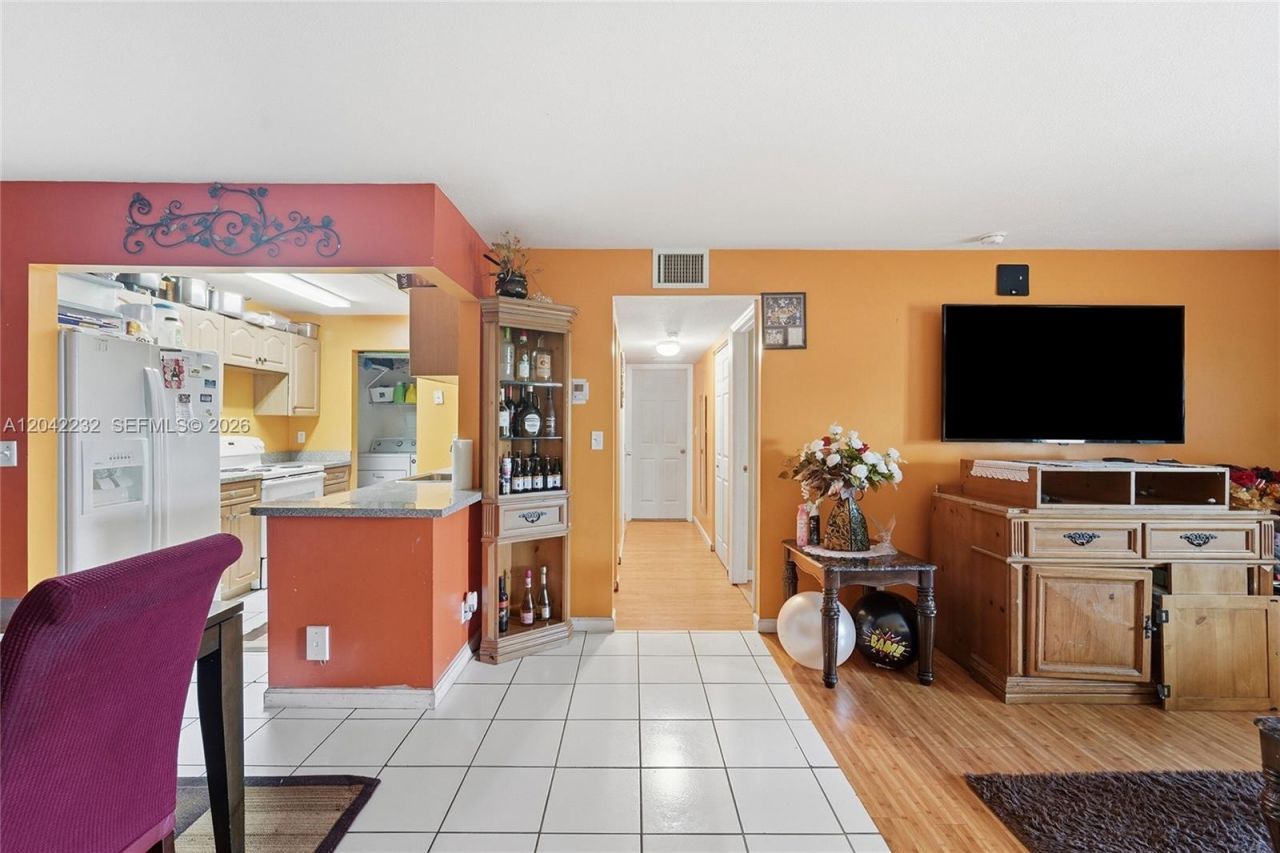 2974 NW 55th Ave, Unit 2B, Lauderhill, FL 33313 Photo