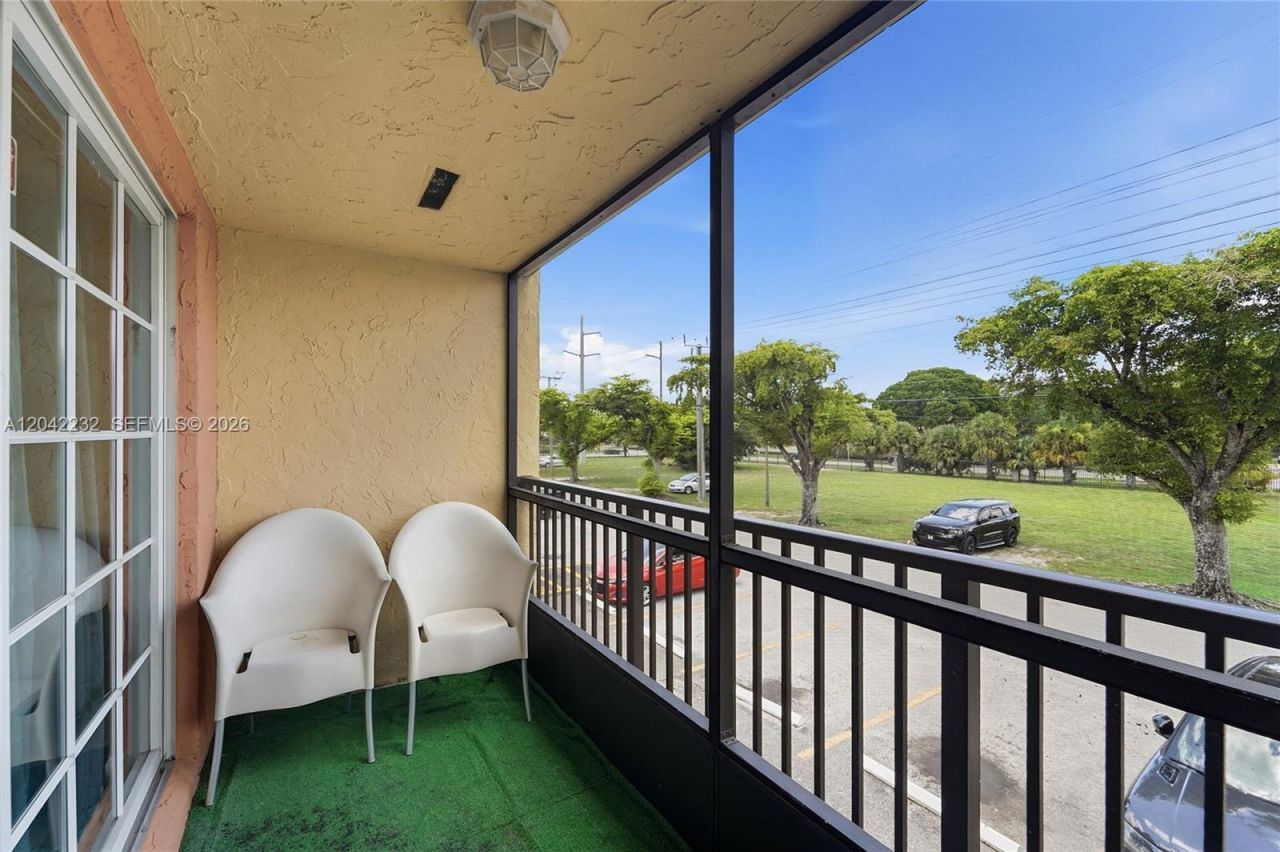 2974 NW 55th Ave, Unit 2B, Lauderhill, FL 33313 Photo