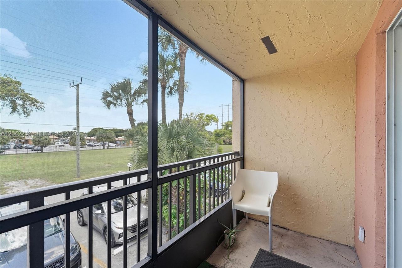2974 NW 55th Ave, Unit 2B, Lauderhill, FL 33313 Photo
