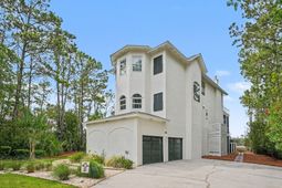 1604 Regimental Lane photo 4