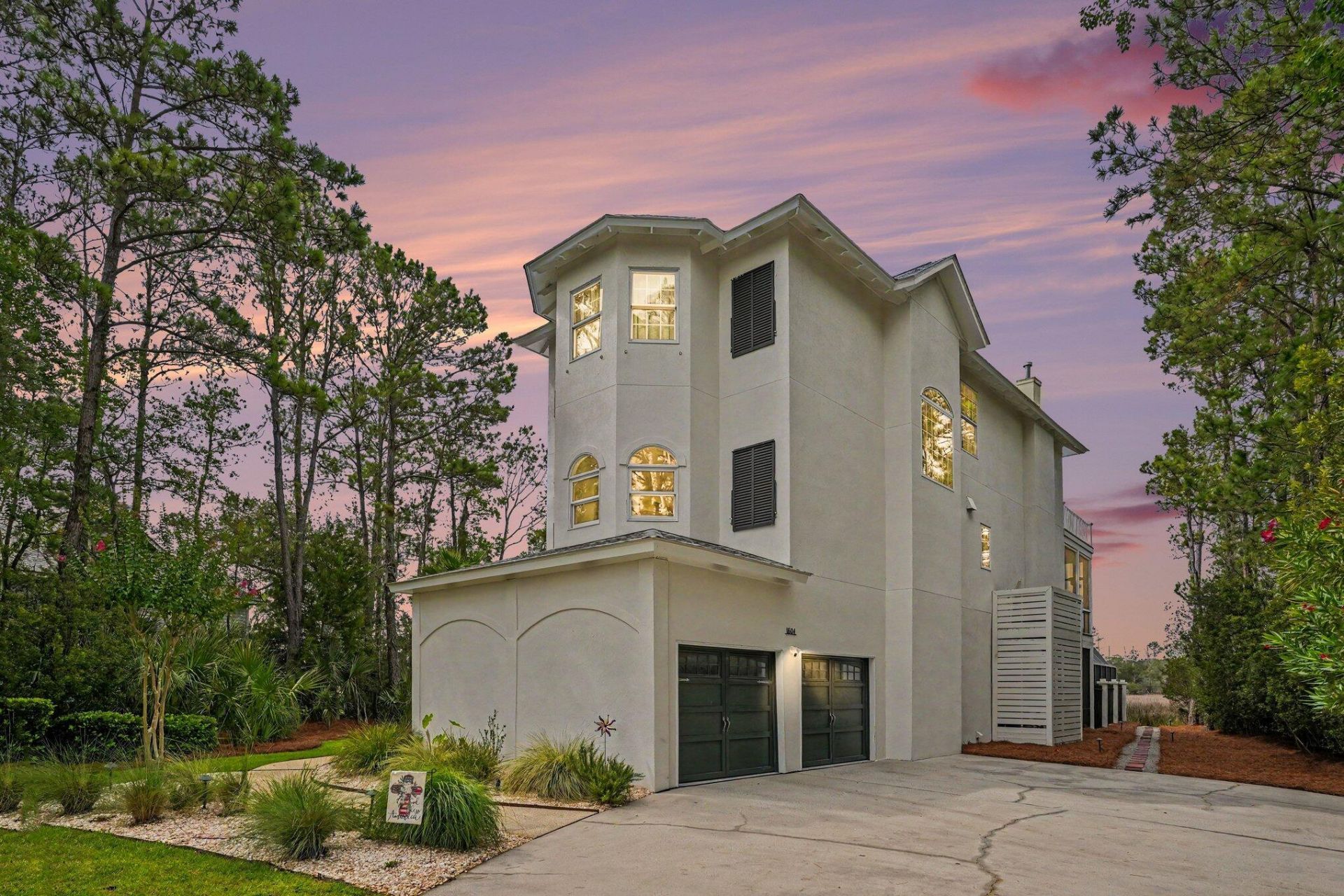 1604 Regimental Lane Photo 4