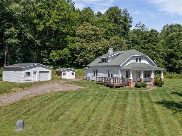 6689 Nc Highway 16, Millers Creek, NC 28651