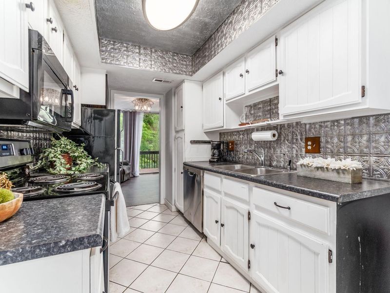 4955 Smoketalk Lane, Unit 5, Westerville, OH 43081 Photo 1
