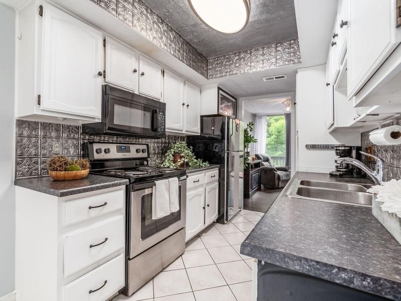 4955 Smoketalk Lane, Unit 5, Westerville, OH 43081 Photo 5