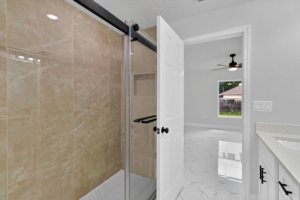 8616 100th Avenue, Vero Beach, FL 32967 Photo