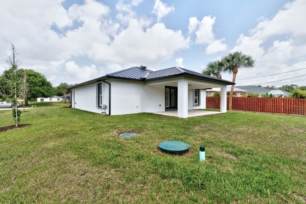 8616 100th Avenue, Vero Beach, FL 32967 Photo