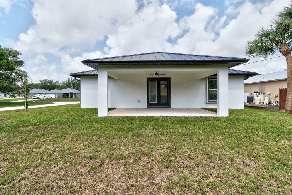 8616 100th Avenue, Vero Beach, FL 32967 Photo