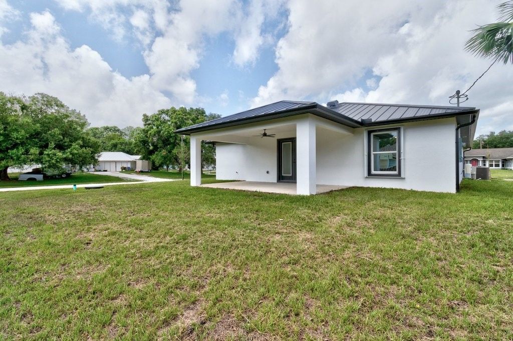 8616 100th Avenue, Vero Beach, FL 32967 Photo