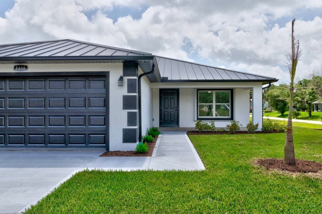8616 100th Avenue, Vero Beach, FL 32967 Photo