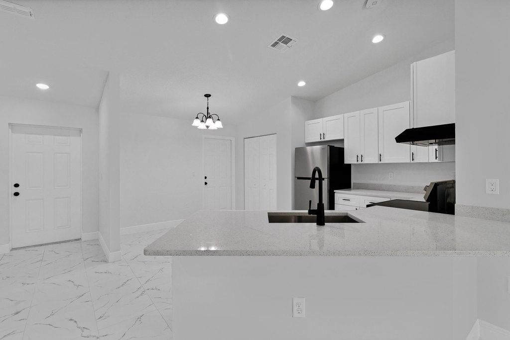 8616 100th Avenue, Vero Beach, FL 32967 Photo