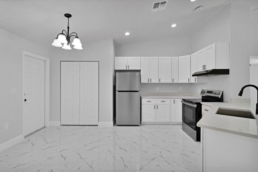 8616 100th Avenue, Vero Beach, FL 32967 Photo