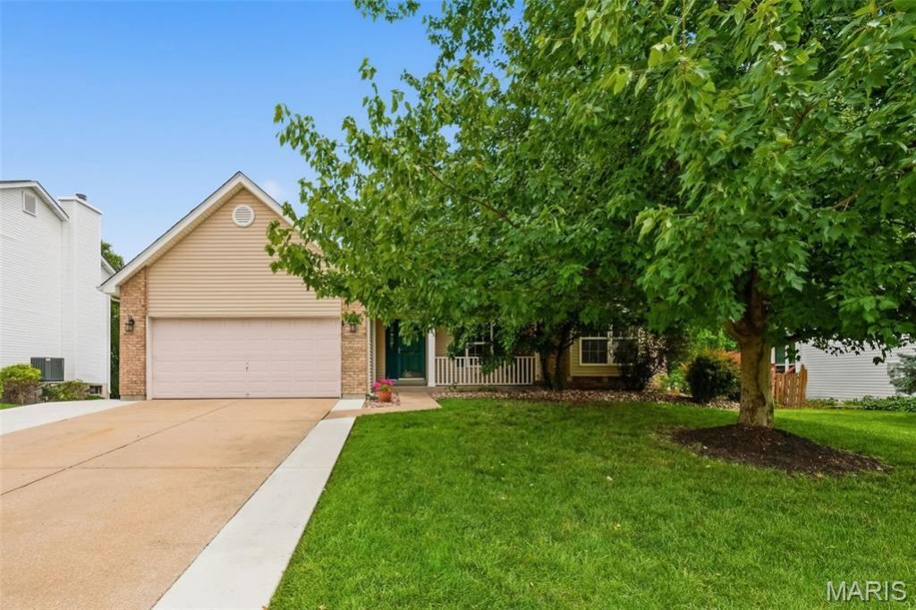 161 Berryville Place, Saint Charles, MO 63304 Main Photo