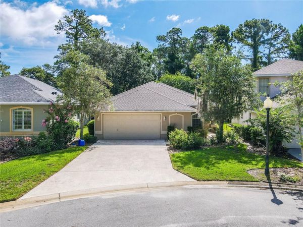 44 CROSSTIE COURT , PALM COAST, FL 32137