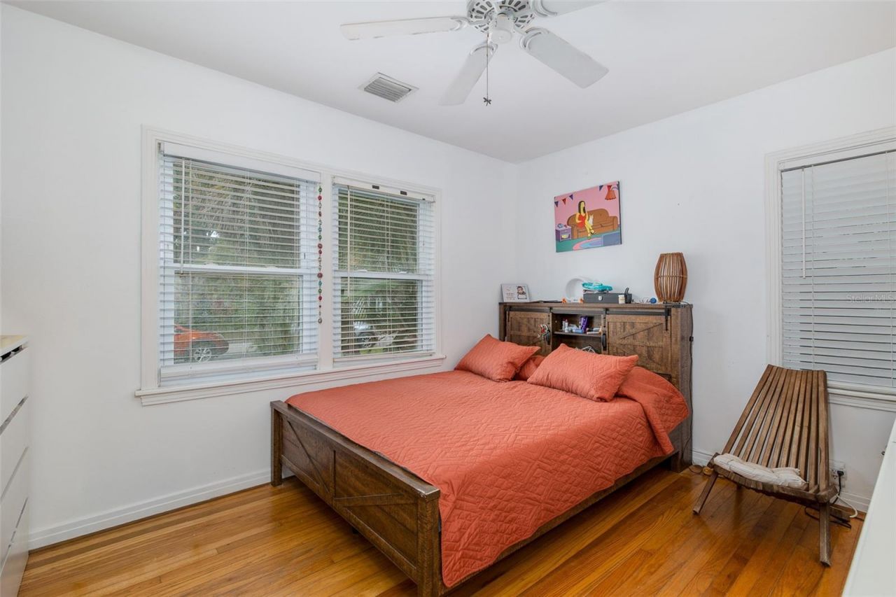 1005 15th Street N, Saint Petersburg, FL 33705 Photo