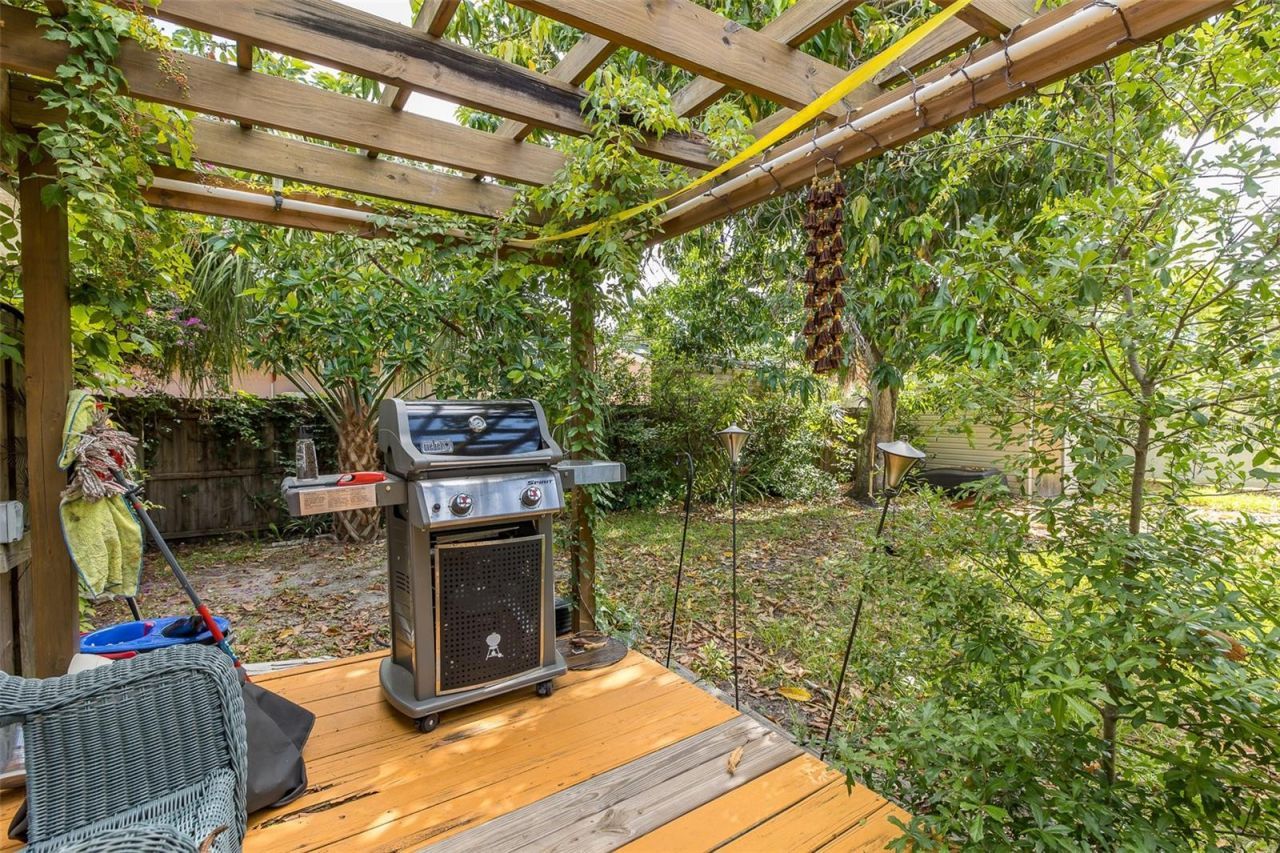 1005 15th Street N, Saint Petersburg, FL 33705 Photo