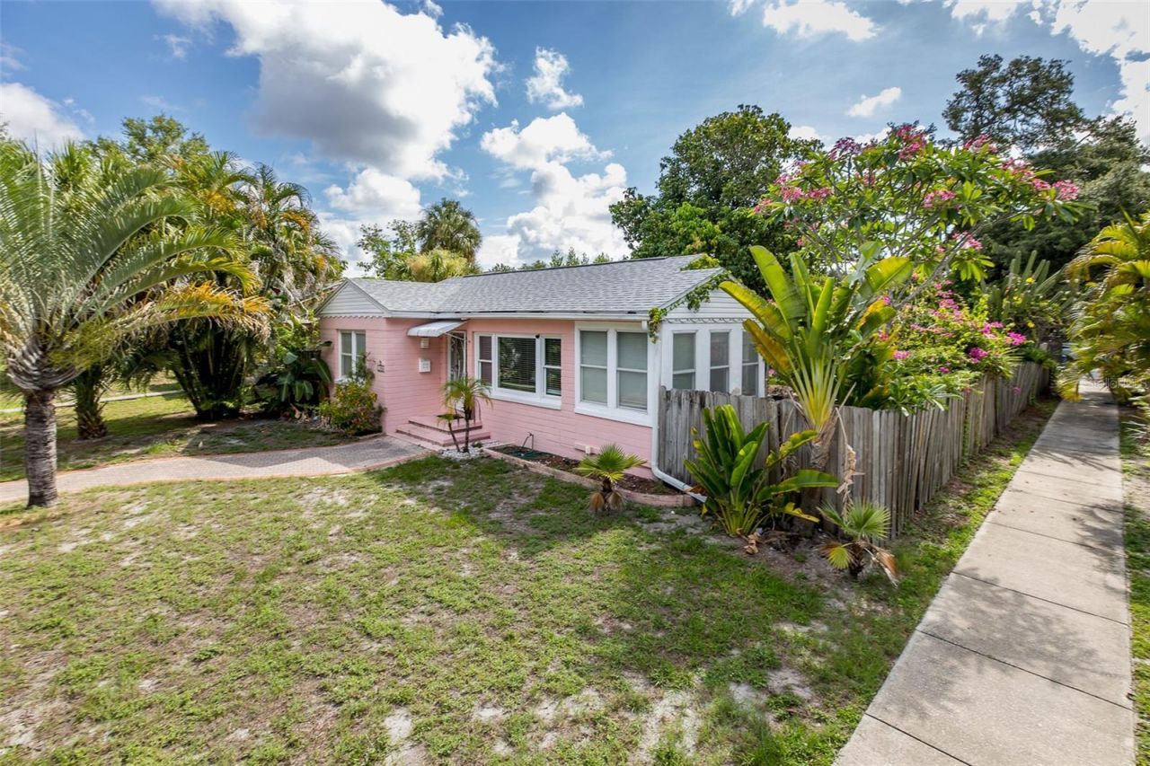 1005 15th Street N, Saint Petersburg, FL 33705 Photo