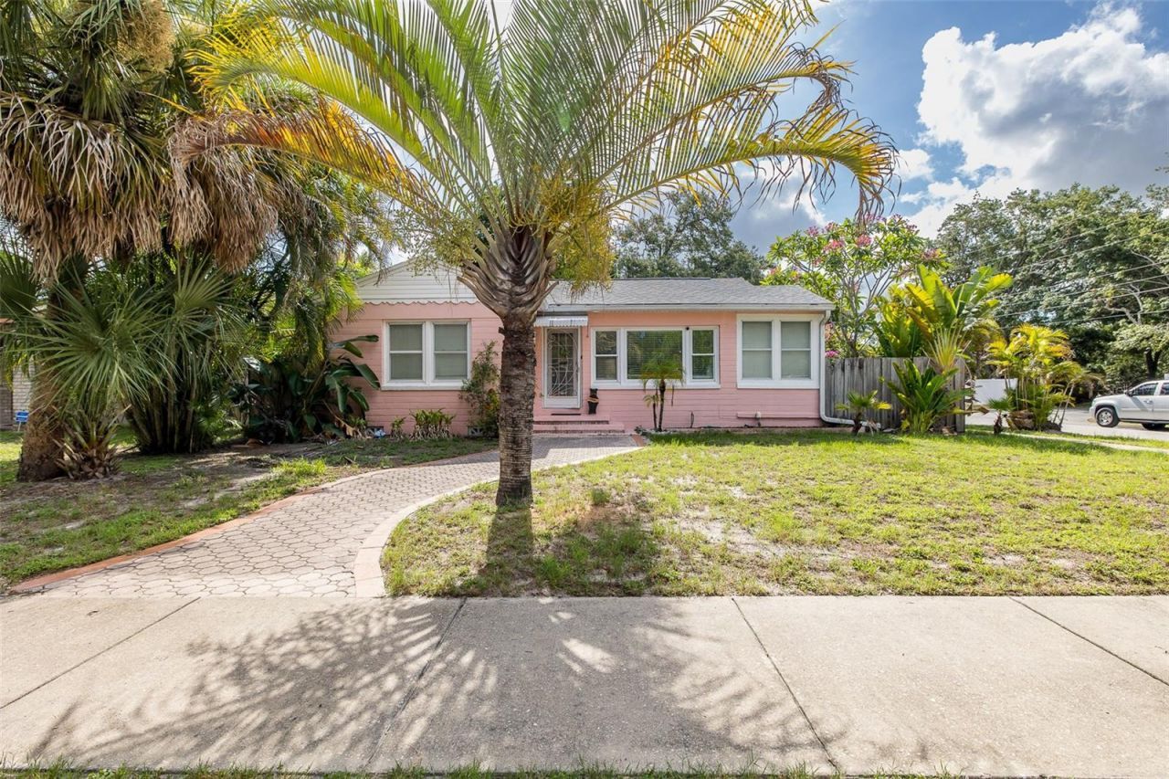 1005 15th Street N, Saint Petersburg, FL 33705 Photo