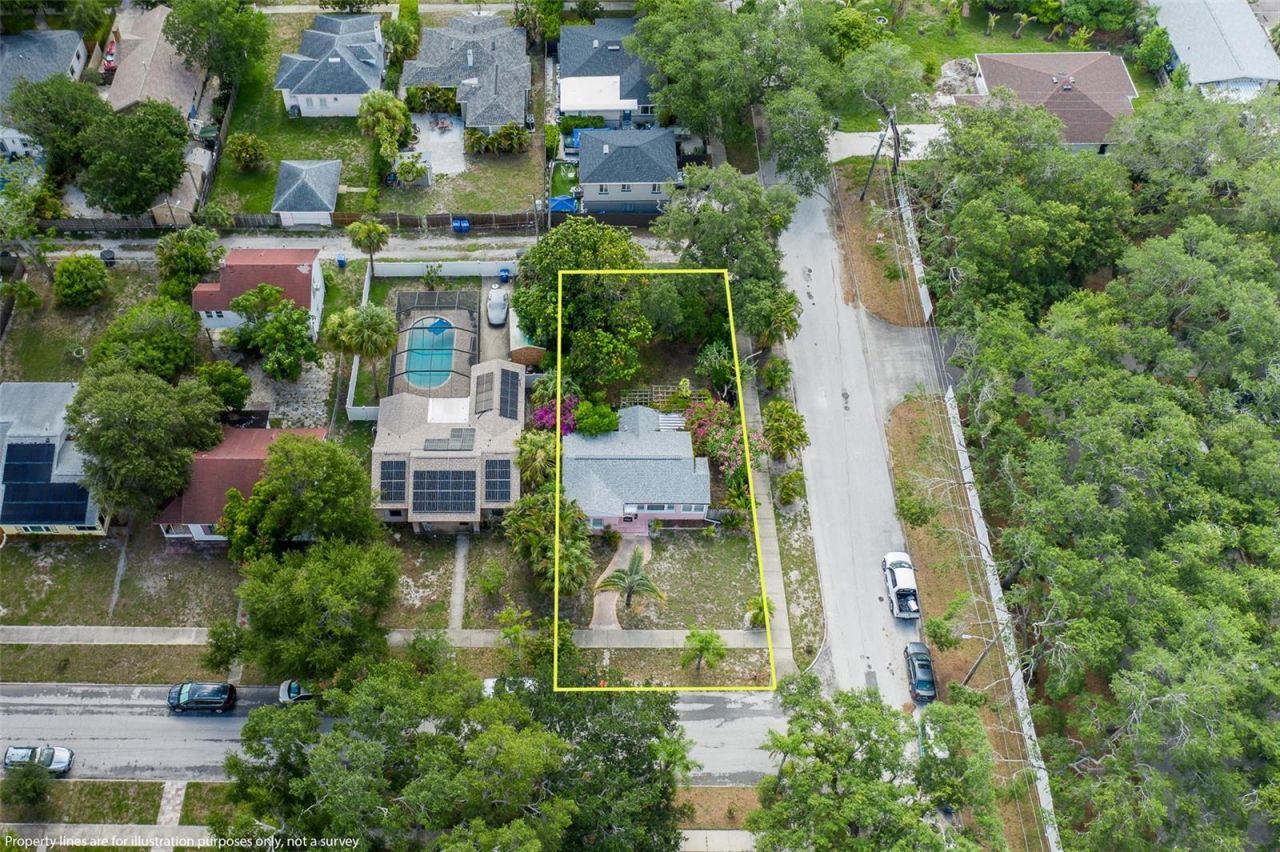 1005 15th Street N, Saint Petersburg, FL 33705 Photo