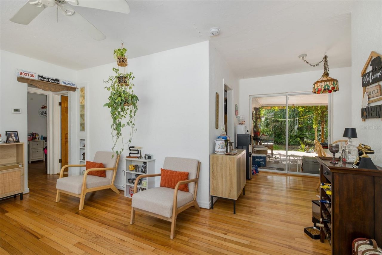 1005 15th Street N, Saint Petersburg, FL 33705 Photo