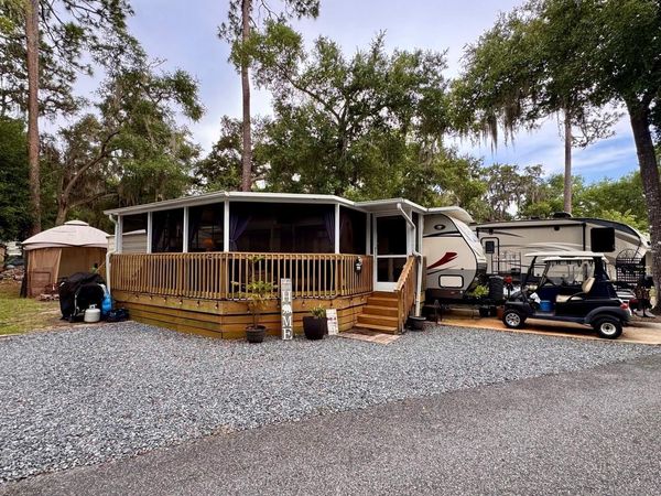 25208 NE 143RD STREET , SALT SPRINGS, FL 32134