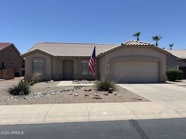 1453 E DESERT INN Drive, Chandler, AZ 85249