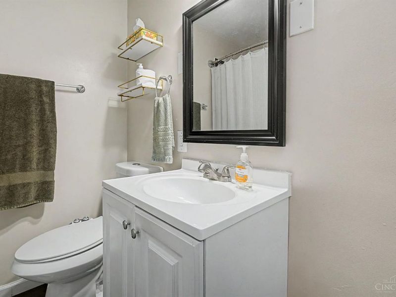 2460 Kipling Avenue, Cincinnati, OH 45239 Photo 29