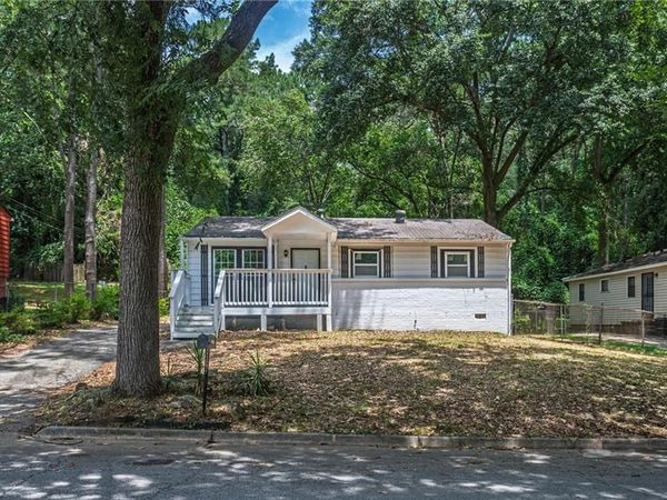 2403 Clarissa Drive , Atlanta, GA 30318