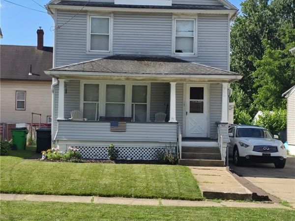 966 W Hopocan Avenue , Barberton, OH 44203