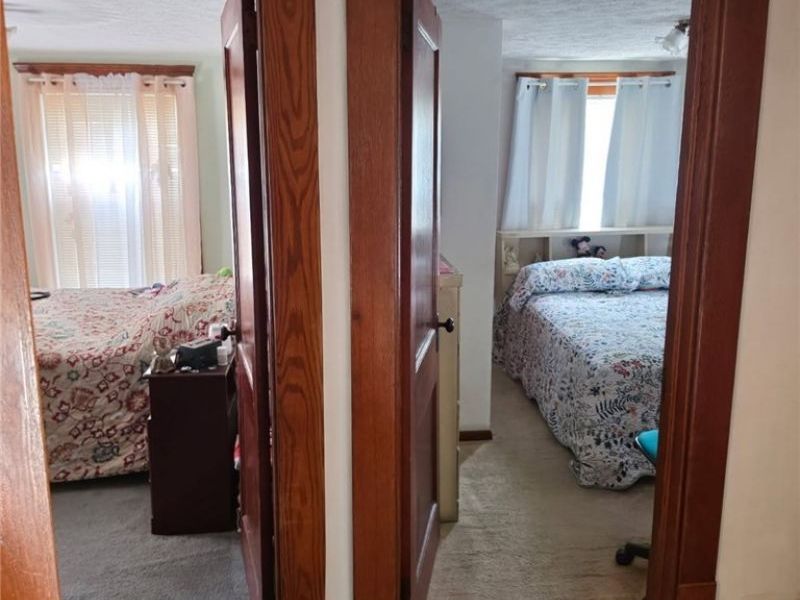 966 W Hopocan Avenue, Barberton, OH 44203 Photo 12