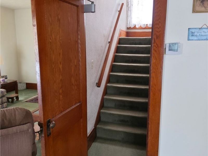 966 W Hopocan Avenue, Barberton, OH 44203 Photo 6