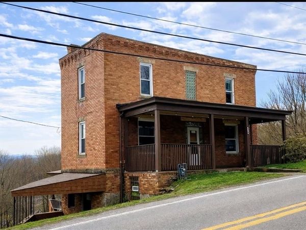 1119 Hancock Avenue , Vandergrift, PA 15690