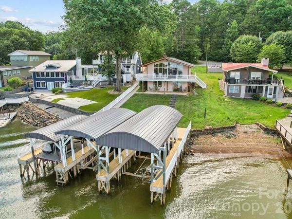918 Pinehaven Drive , New London, NC 28127