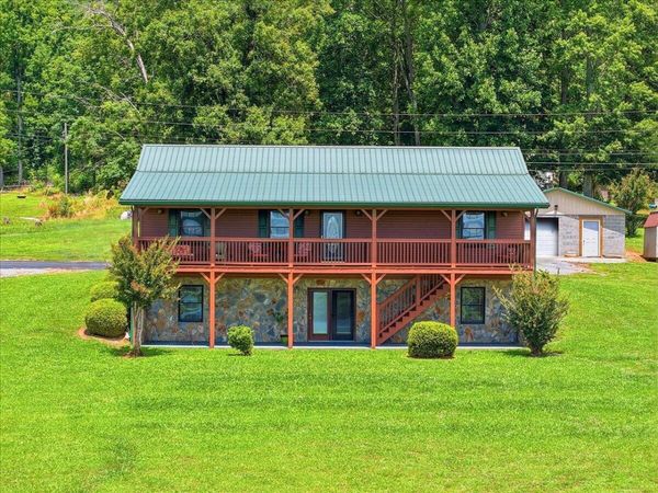 181 Berry Drive, Mooresburg, TN 37811