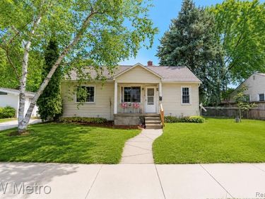 1406 Rosewood Street, Ferndale, MI 48220