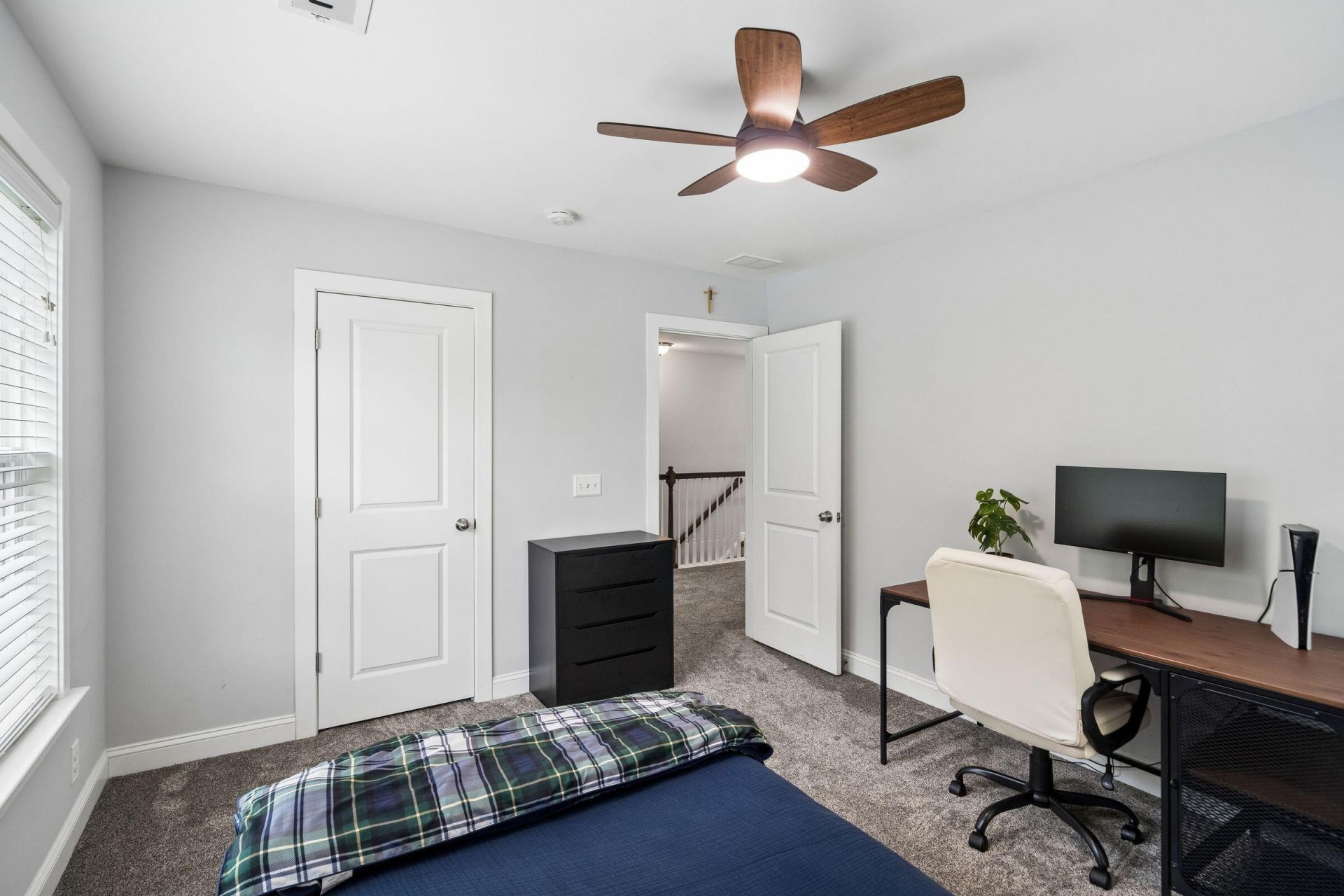 112 Turner Field Way Photo 32