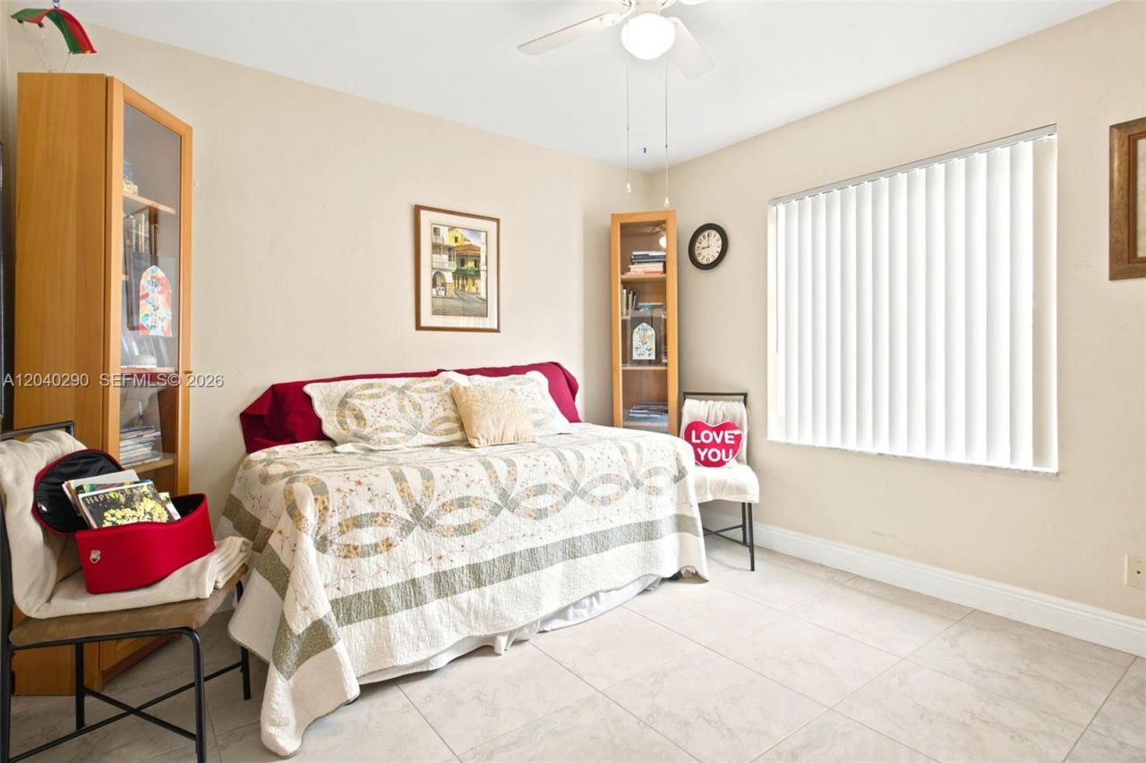1081 Allamanda Way , Weston, FL 33327 Photo
