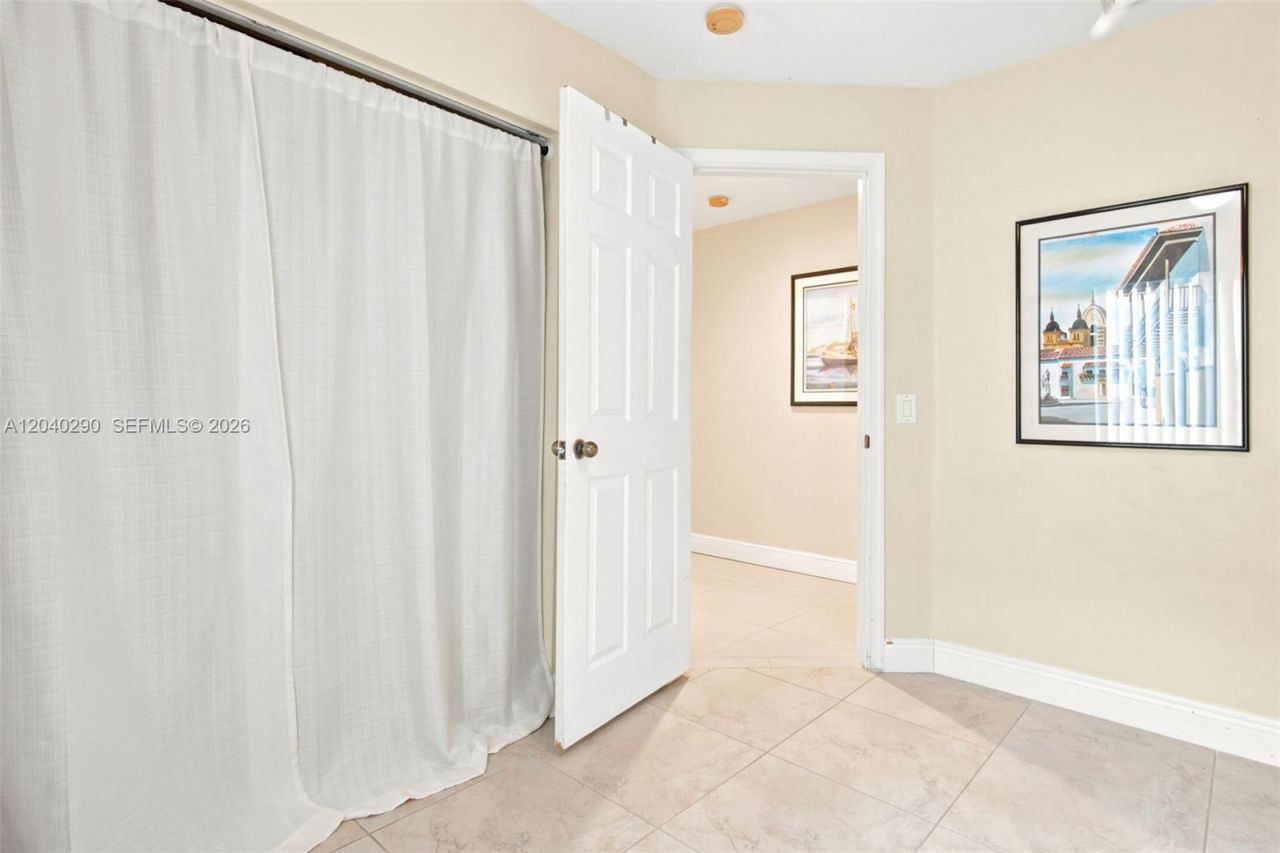 1081 Allamanda Way , Weston, FL 33327 Photo