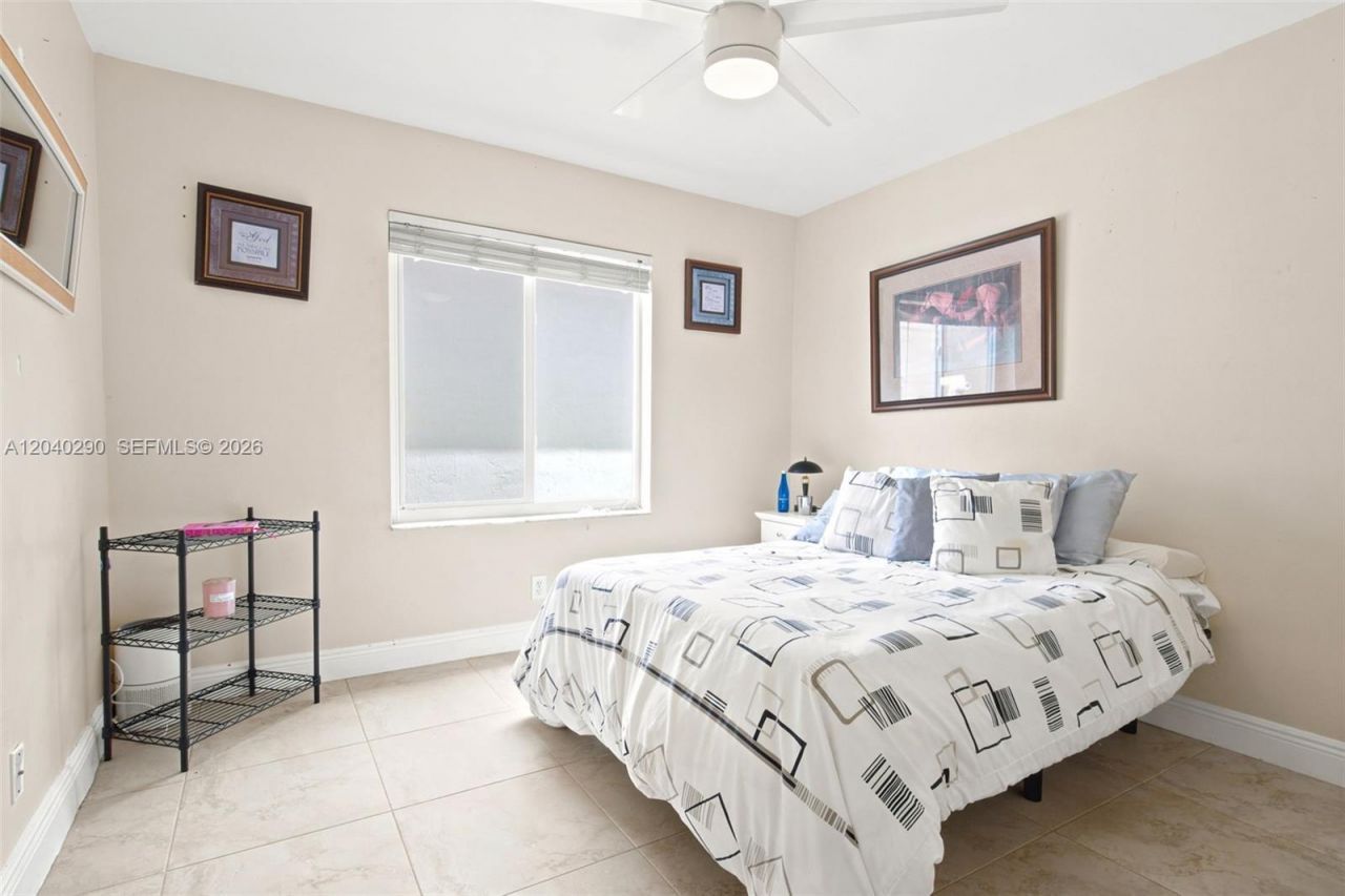 1081 Allamanda Way , Weston, FL 33327 Photo