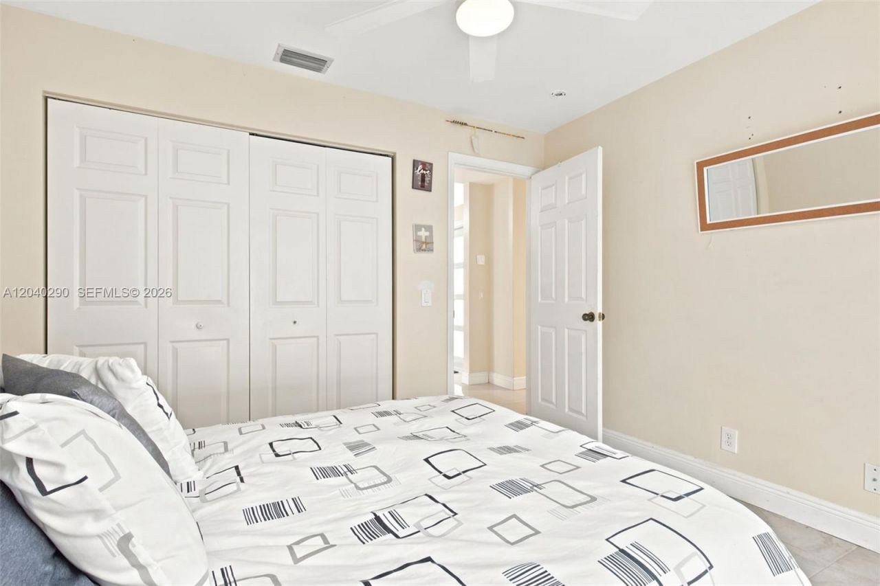 1081 Allamanda Way , Weston, FL 33327 Photo