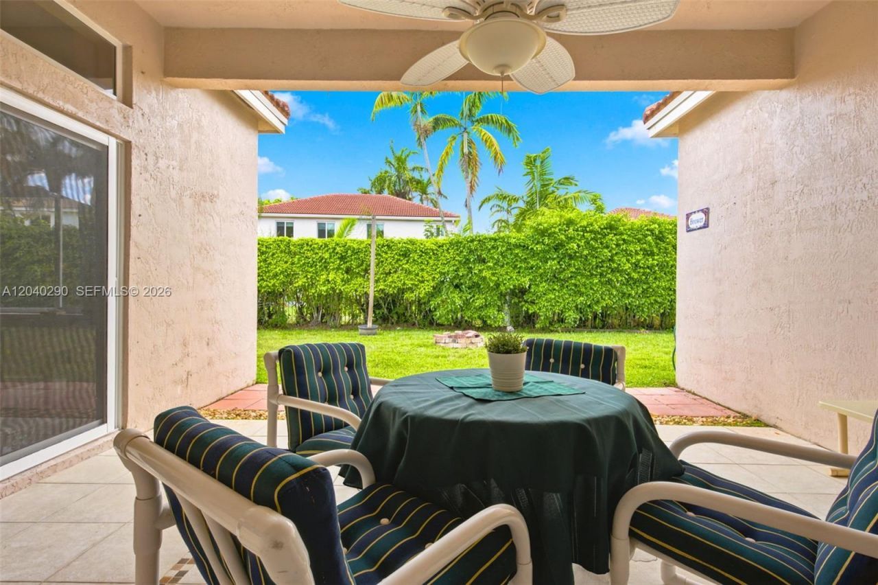 1081 Allamanda Way , Weston, FL 33327 Photo