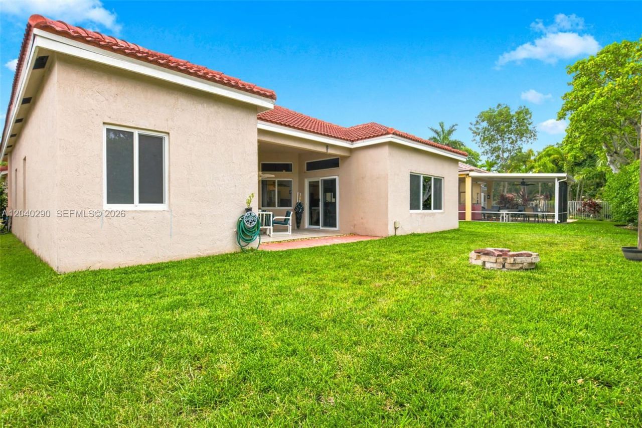 1081 Allamanda Way , Weston, FL 33327 Photo
