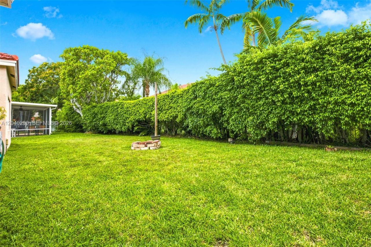 1081 Allamanda Way , Weston, FL 33327 Photo